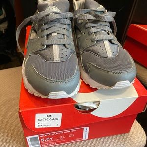 Nike Huarache grey gray white running shoe sneaker